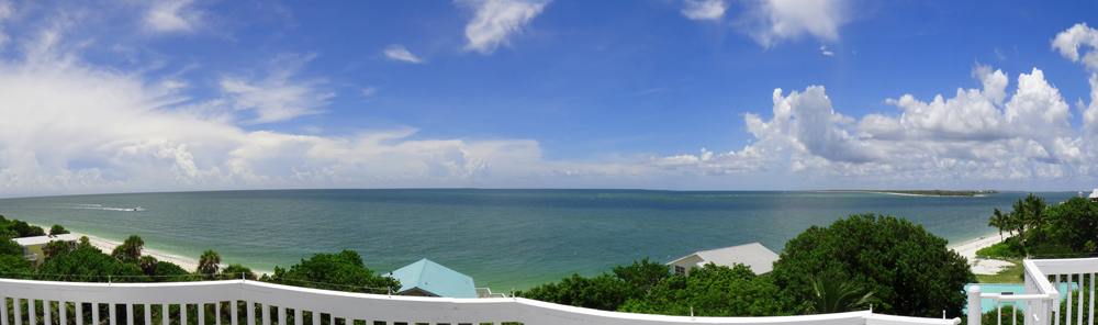 views from lookout level at Lazy Dolphin